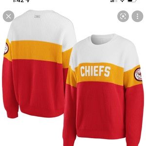 ISO SIZE SMALL do not buy!!! In search of this sweater